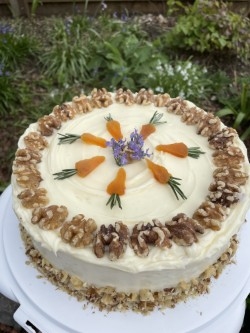 Peacock tearoom cake image